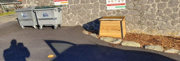 Tri des déchets verts au cimetière